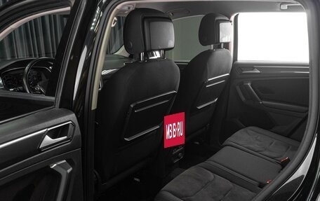 Volkswagen Tiguan II, 2017 год, 3 109 000 рублей, 11 фотография
