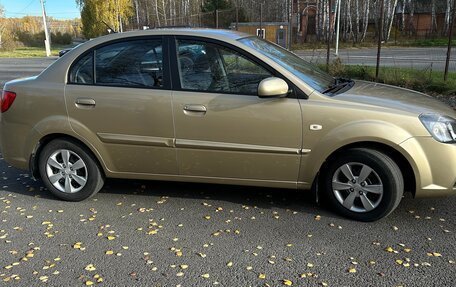 KIA Rio II, 2011 год, 699 000 рублей, 2 фотография