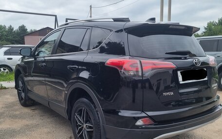 Toyota RAV4, 2019 год, 2 550 000 рублей, 4 фотография