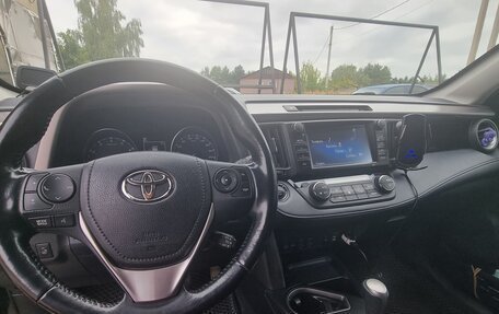 Toyota RAV4, 2019 год, 2 550 000 рублей, 2 фотография