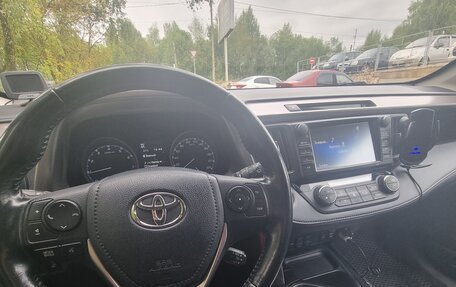 Toyota RAV4, 2019 год, 2 550 000 рублей, 18 фотография