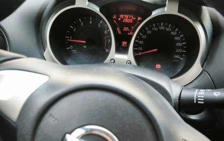 Nissan Juke II, 2013 год, 900 000 рублей, 11 фотография