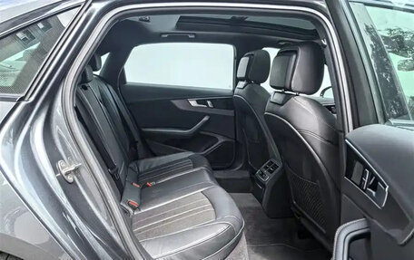 Audi A4, 2024 год, 4 100 000 рублей, 11 фотография