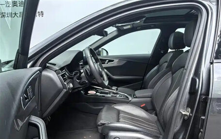 Audi A4, 2024 год, 4 100 000 рублей, 9 фотография
