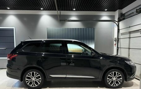 Mitsubishi Outlander III рестайлинг 3, 2015 год, 1 720 000 рублей, 7 фотография