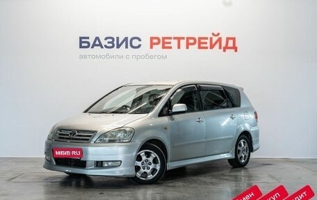 Toyota Ipsum II, 2002 год, 899 000 рублей, 1 фотография