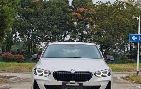 BMW 1 серия, 2023 год, 1 760 001 рублей, 2 фотография