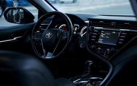 Toyota Camry, 2019 год, 2 580 000 рублей, 21 фотография