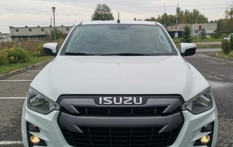 Isuzu D-Max, 2021 год, 2 800 000 рублей, 4 фотография