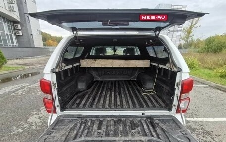 Isuzu D-Max, 2021 год, 2 800 000 рублей, 8 фотография