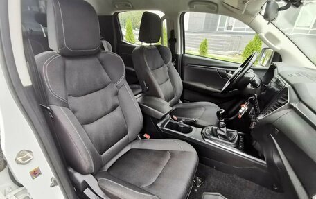 Isuzu D-Max, 2021 год, 2 800 000 рублей, 24 фотография