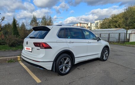 Volkswagen Tiguan II, 2019 год, 3 050 000 рублей, 2 фотография