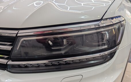 Volkswagen Tiguan II, 2019 год, 3 050 000 рублей, 9 фотография