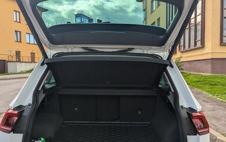 Volkswagen Tiguan II, 2019 год, 3 050 000 рублей, 11 фотография