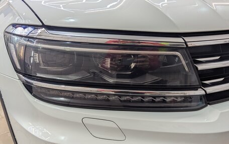 Volkswagen Tiguan II, 2019 год, 3 050 000 рублей, 10 фотография