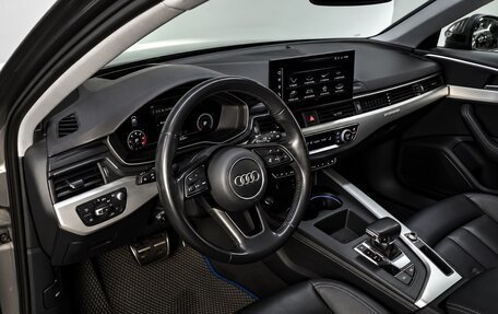Audi A4, 2019 год, 3 250 000 рублей, 9 фотография