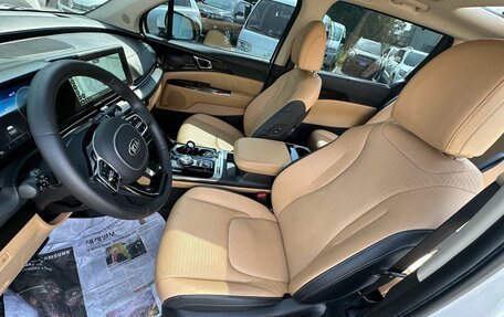KIA Carnival, 2021 год, 2 800 000 рублей, 23 фотография