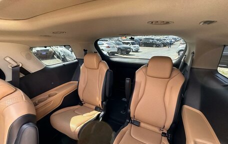 KIA Carnival, 2021 год, 2 800 000 рублей, 32 фотография