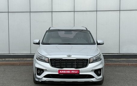 KIA Carnival III, 2018 год, 2 150 000 рублей, 5 фотография