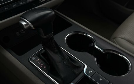 KIA Carnival III, 2018 год, 2 150 000 рублей, 14 фотография