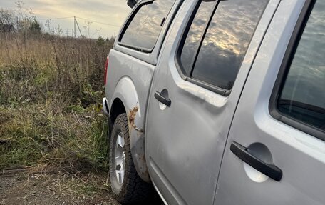 Nissan Navara (Frontier), 2007 год, 539 000 рублей, 3 фотография