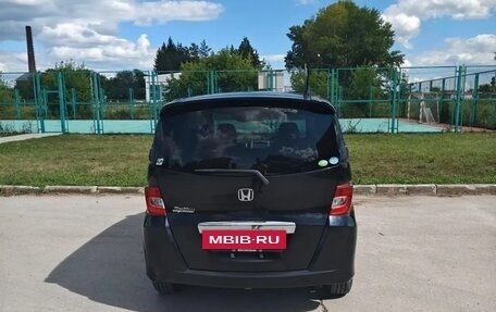 Honda Freed I, 2011 год, 800 000 рублей, 2 фотография