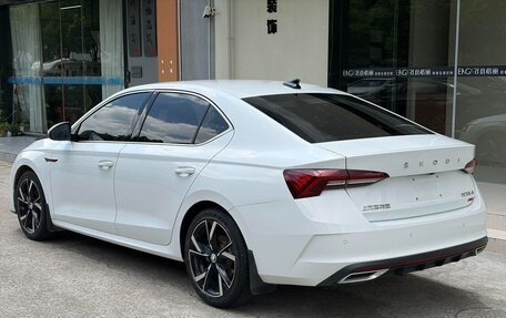 Skoda Superb III рестайлинг, 2023 год, 1 900 000 рублей, 5 фотография