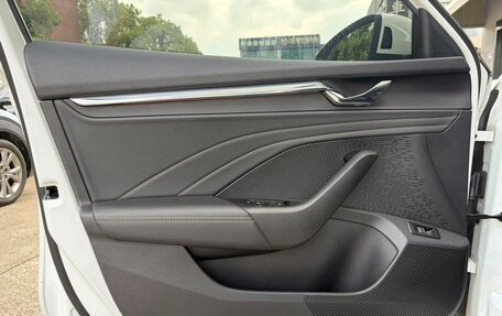 Skoda Superb III рестайлинг, 2023 год, 1 900 000 рублей, 11 фотография