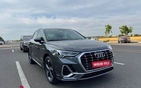 Audi Q3, 2022 год, 2 300 000 рублей, 3 фотография