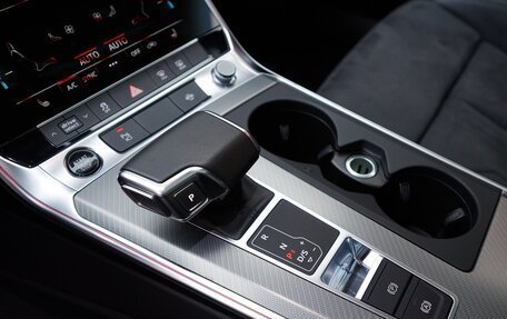 Audi A6, 2023 год, 5 600 000 рублей, 10 фотография