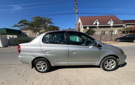 Toyota Platz, 2000 год, 300 000 рублей, 3 фотография