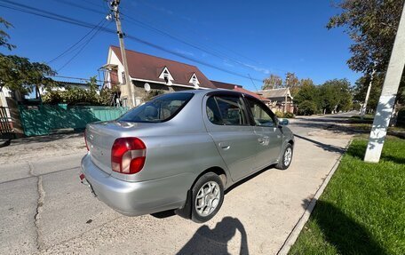 Toyota Platz, 2000 год, 300 000 рублей, 4 фотография