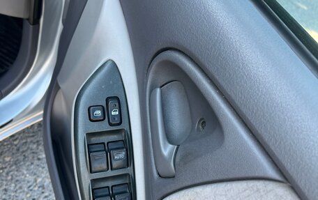 Toyota Platz, 2000 год, 300 000 рублей, 14 фотография