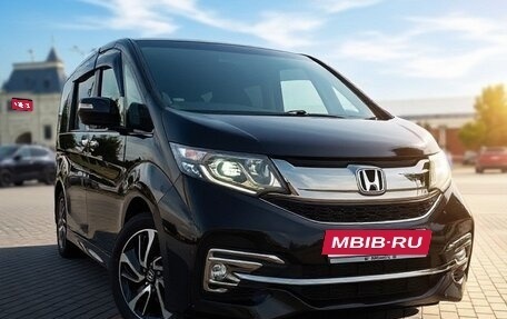 Honda Stepwgn IV, 2016 год, 1 700 000 рублей, 1 фотография