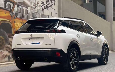 Peugeot 2008 II, 2023 год, 1 200 000 рублей, 5 фотография