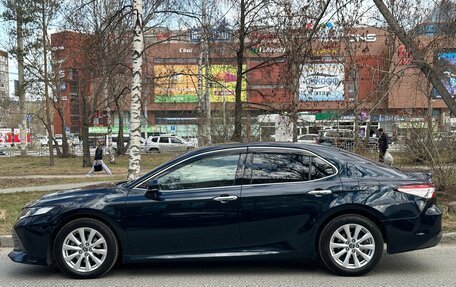 Toyota Camry, 2018 год, 2 450 000 рублей, 2 фотография