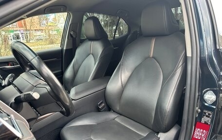 Toyota Camry, 2018 год, 2 450 000 рублей, 14 фотография