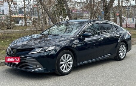Toyota Camry, 2018 год, 2 450 000 рублей, 6 фотография