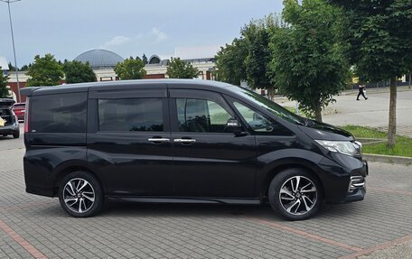 Honda Stepwgn IV, 2016 год, 1 700 000 рублей, 17 фотография