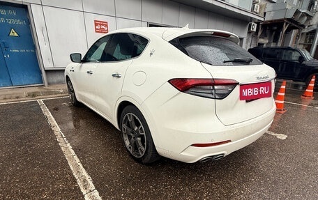 Maserati Levante I, 2022 год, 6 300 000 рублей, 4 фотография