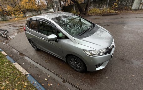 Honda Fit III, 2016 год, 1 050 000 рублей, 2 фотография