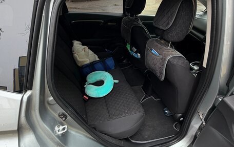 Honda Fit III, 2016 год, 1 050 000 рублей, 5 фотография