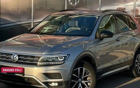 Volkswagen Tiguan II, 2018 год, 2 750 000 рублей, 4 фотография