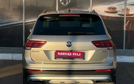 Volkswagen Tiguan II, 2018 год, 2 750 000 рублей, 9 фотография