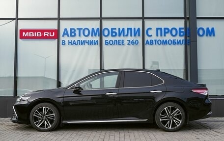 Toyota Camry, 2023 год, 3 645 000 рублей, 2 фотография