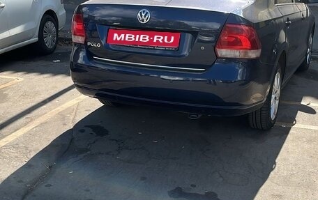 Volkswagen Polo VI (EU Market), 2011 год, 850 000 рублей, 2 фотография