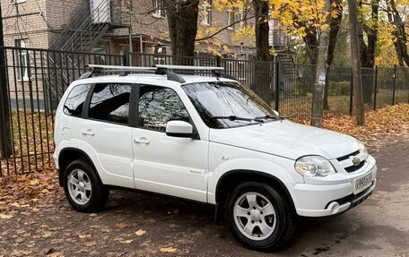 Chevrolet Niva I рестайлинг, 2012 год, 450 000 рублей, 5 фотография