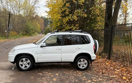 Chevrolet Niva I рестайлинг, 2012 год, 450 000 рублей, 4 фотография