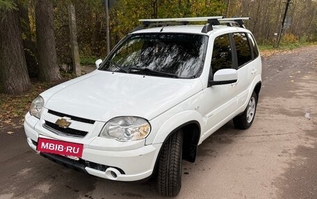 Chevrolet Niva I рестайлинг, 2012 год, 450 000 рублей, 7 фотография