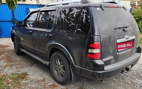 Ford Explorer IV, 2005 год, 900 000 рублей, 3 фотография
